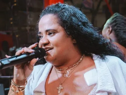Luto no samba: morre Débora Cruz, sobrinha de Arlindo Cruz, aos 45 anos após AVC