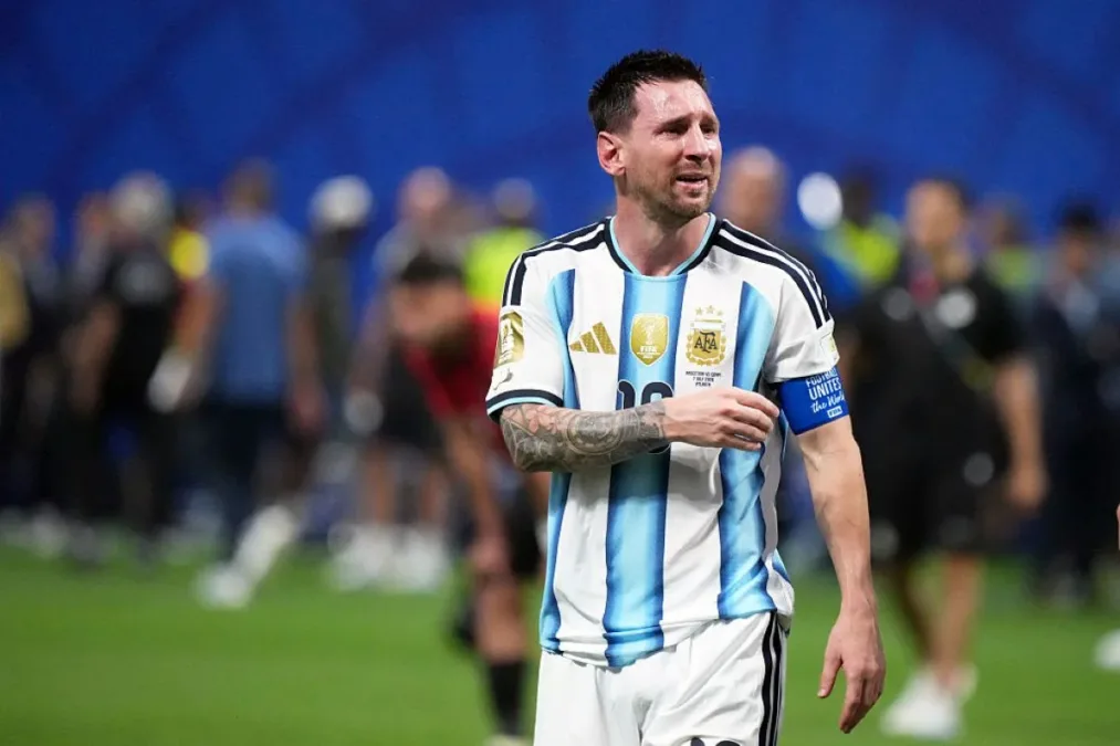 Copa do Mundo: jornal aponta possível desfalque de Messi na semifinal