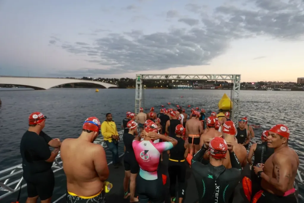 Metrópoles Endurance: veja a largada do Aquathlon Super Sprint