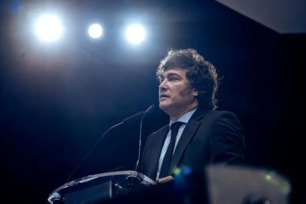Milei deve se reunir com Tarcísio antes da convenção do PL