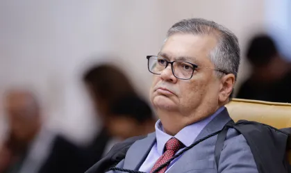 Flávio Dino intima 21 partidos a explicar como distribuem emendas parlamentares