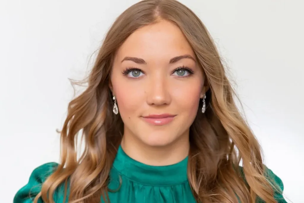 Miss Brynn Carnesecca, de 21 anos, morre um mês antes de concurso