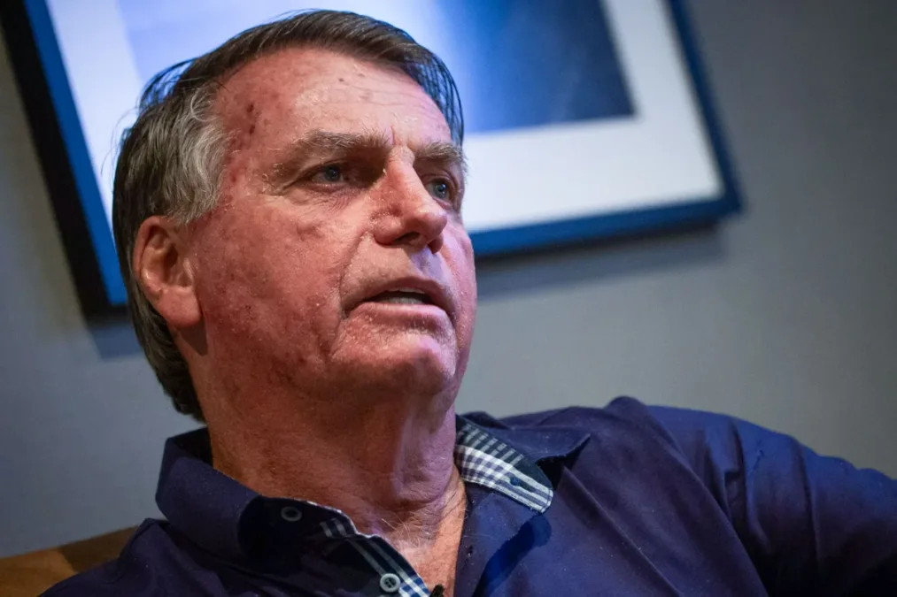 Moraes vê "indícios" de que Bolsonaro sabia que carta iria às redes