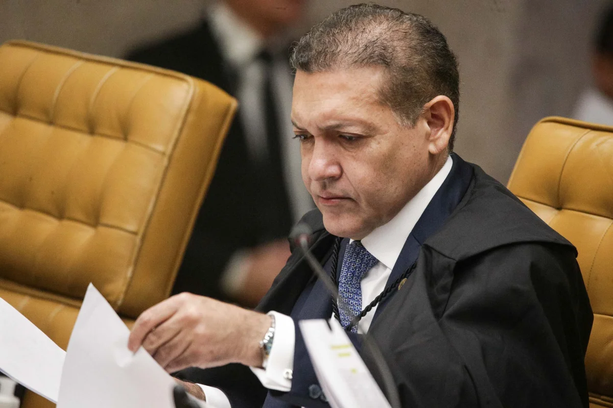 Nunes Marques se reúne com representantes das Big Techs no TSE