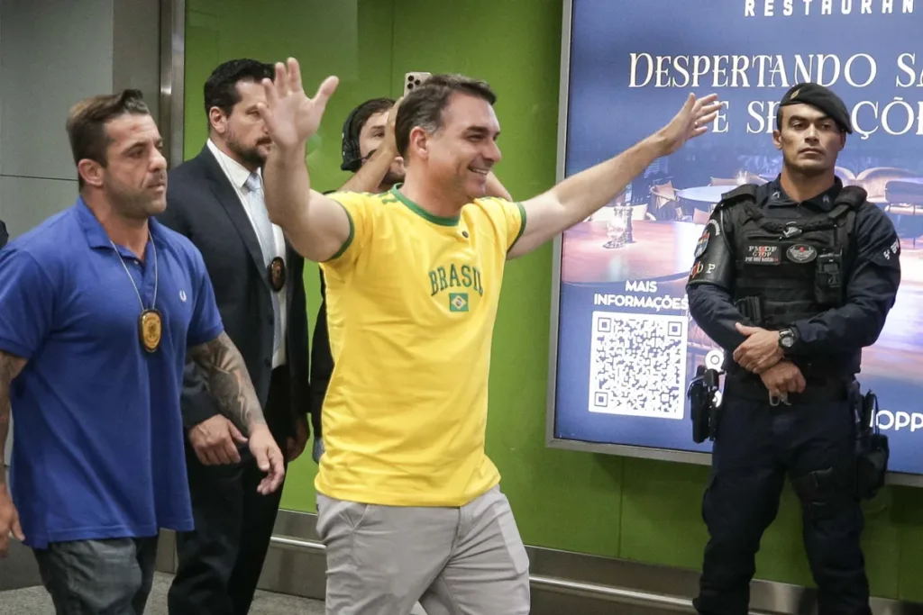 O clã Bolsonaro não aguenta dez minutos de perguntas de verdade hoje