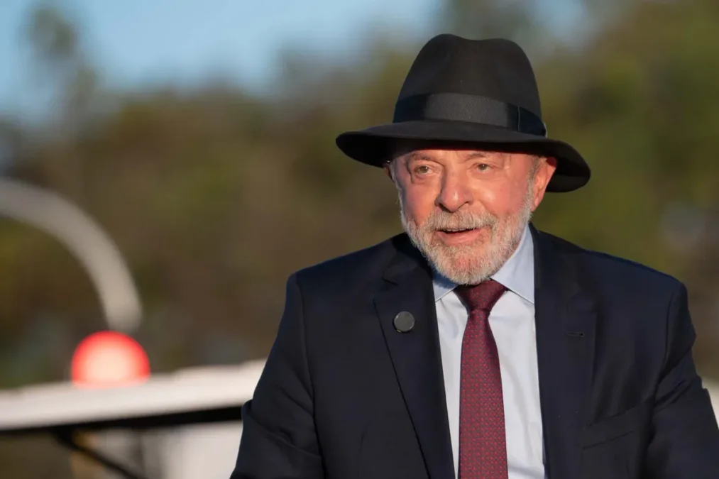 Lula vence todos os cenários de segundo turno em nova pesquisa AtlasIntel; veja os números