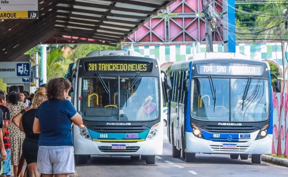 Usuários cobram banheiros e avaliam com nota zero pro transporte coletivo de Rio Branco