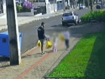 Polícia Civil indicia homem flagrado chutando filha de 3 anos no Paraná