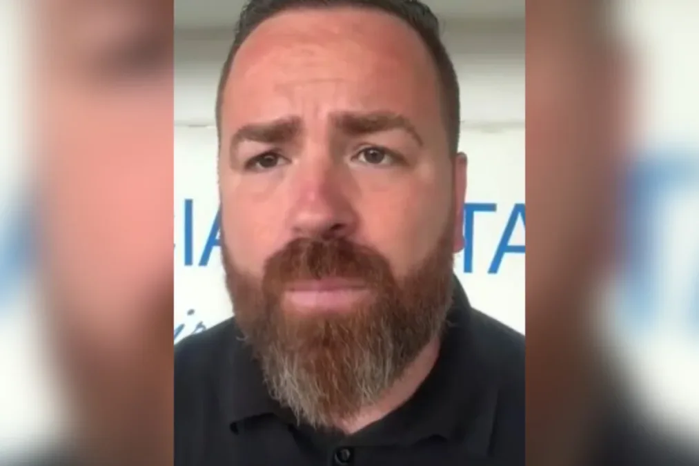 Pai de Henry promete recorrer após perdão judicial de Monique