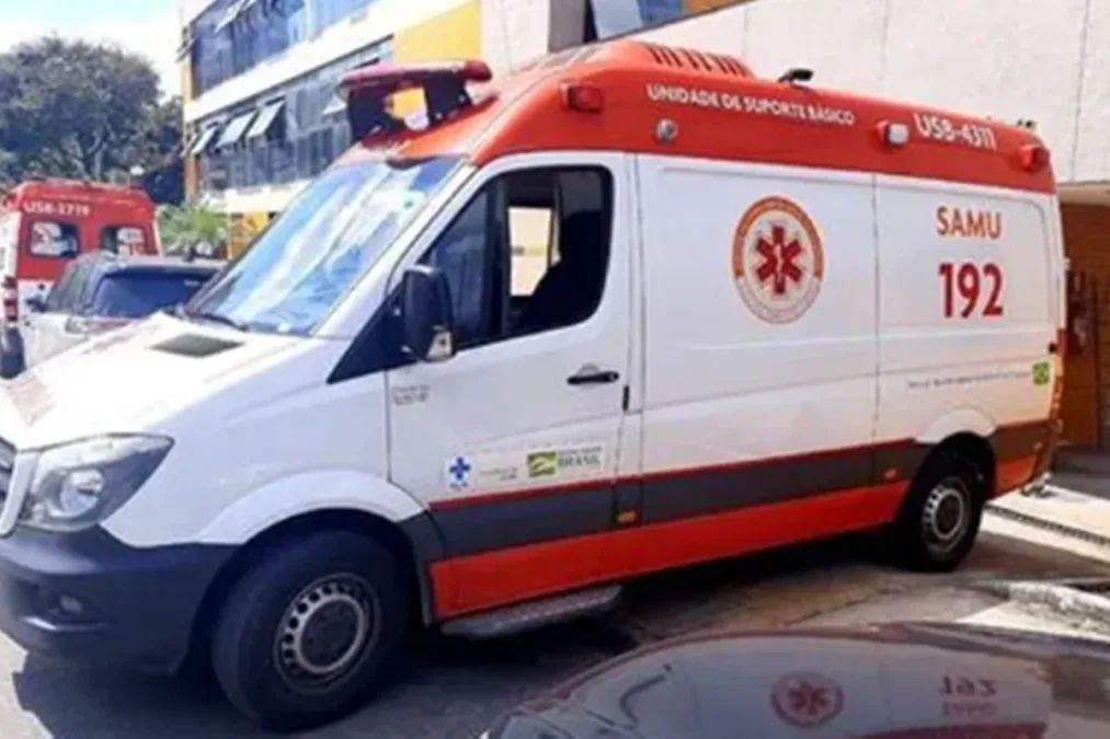 Passageira de moto por aplicativo morre atropelada por ônibus em BH