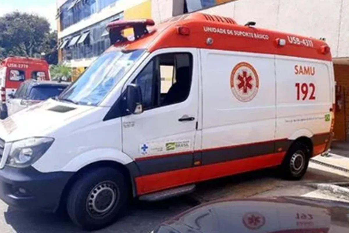 Passageira de moto por aplicativo morre atropelada por ônibus em BH