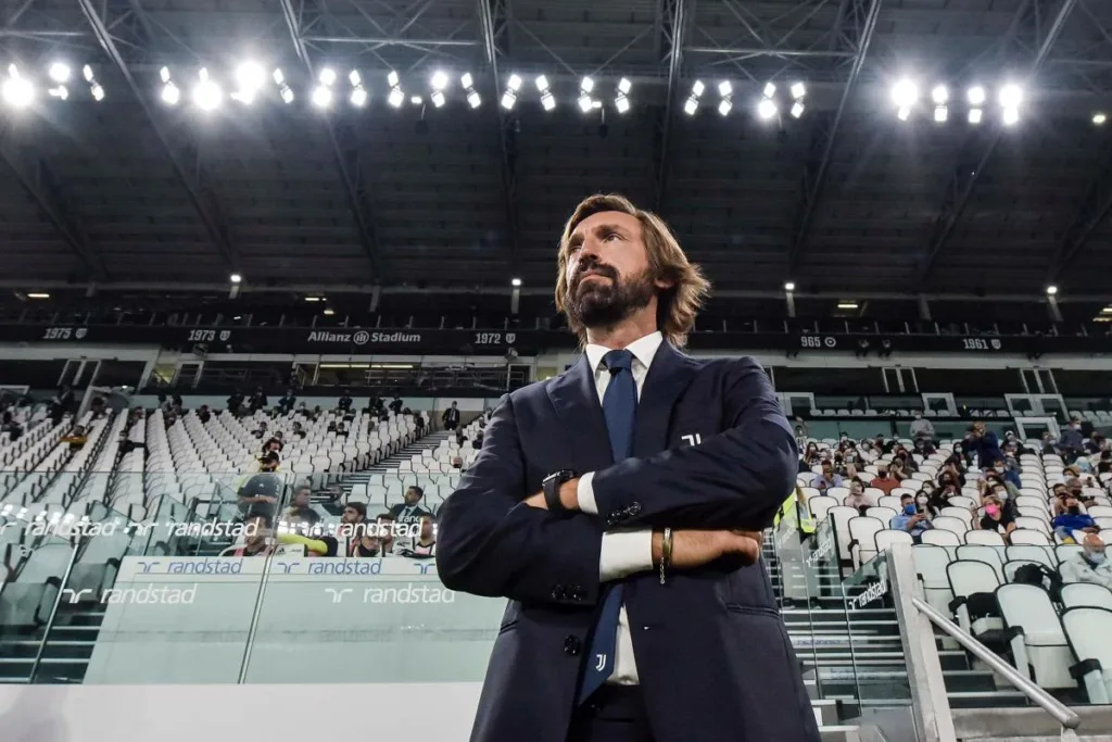 Pirlo está entre os cotados para assumir o comando da seleção italiana