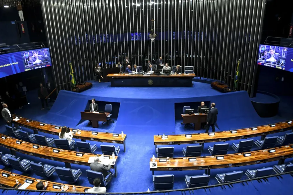 Senado aprova PEC que garante aposentadoria especial para agentes comunitários de saúde