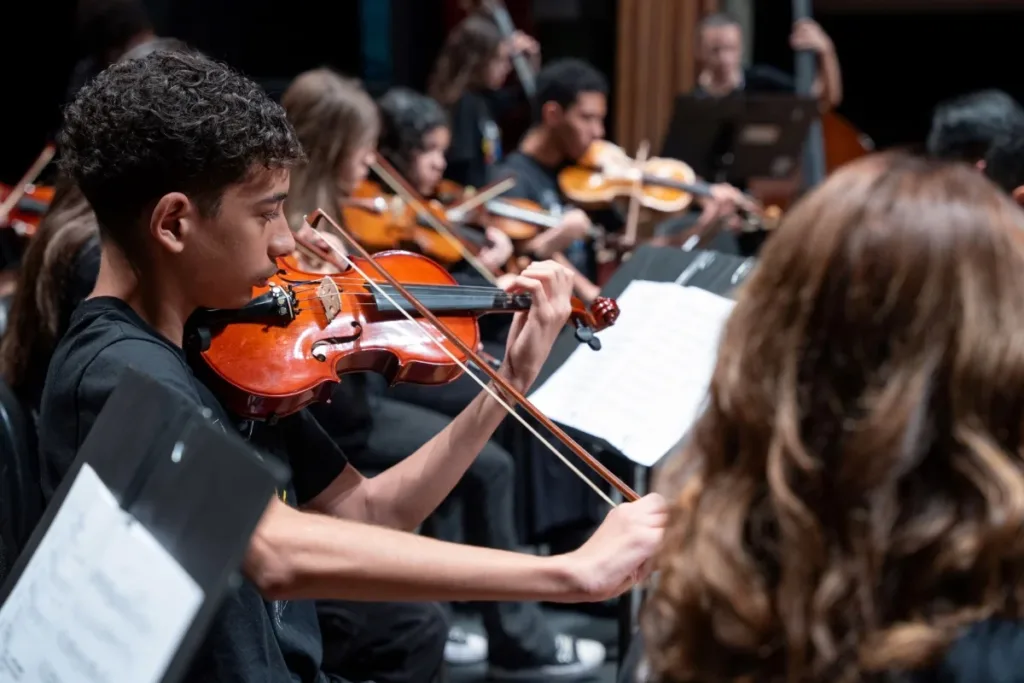 Programa de SP oferece 60 mil vagas para cursos de canto e instrumento