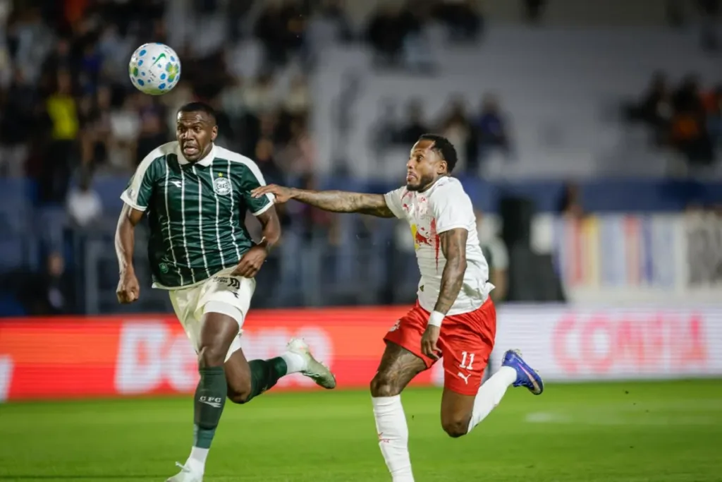 Red Bull Bragantino e Coritiba empatam sem gols pelo Brasileirão