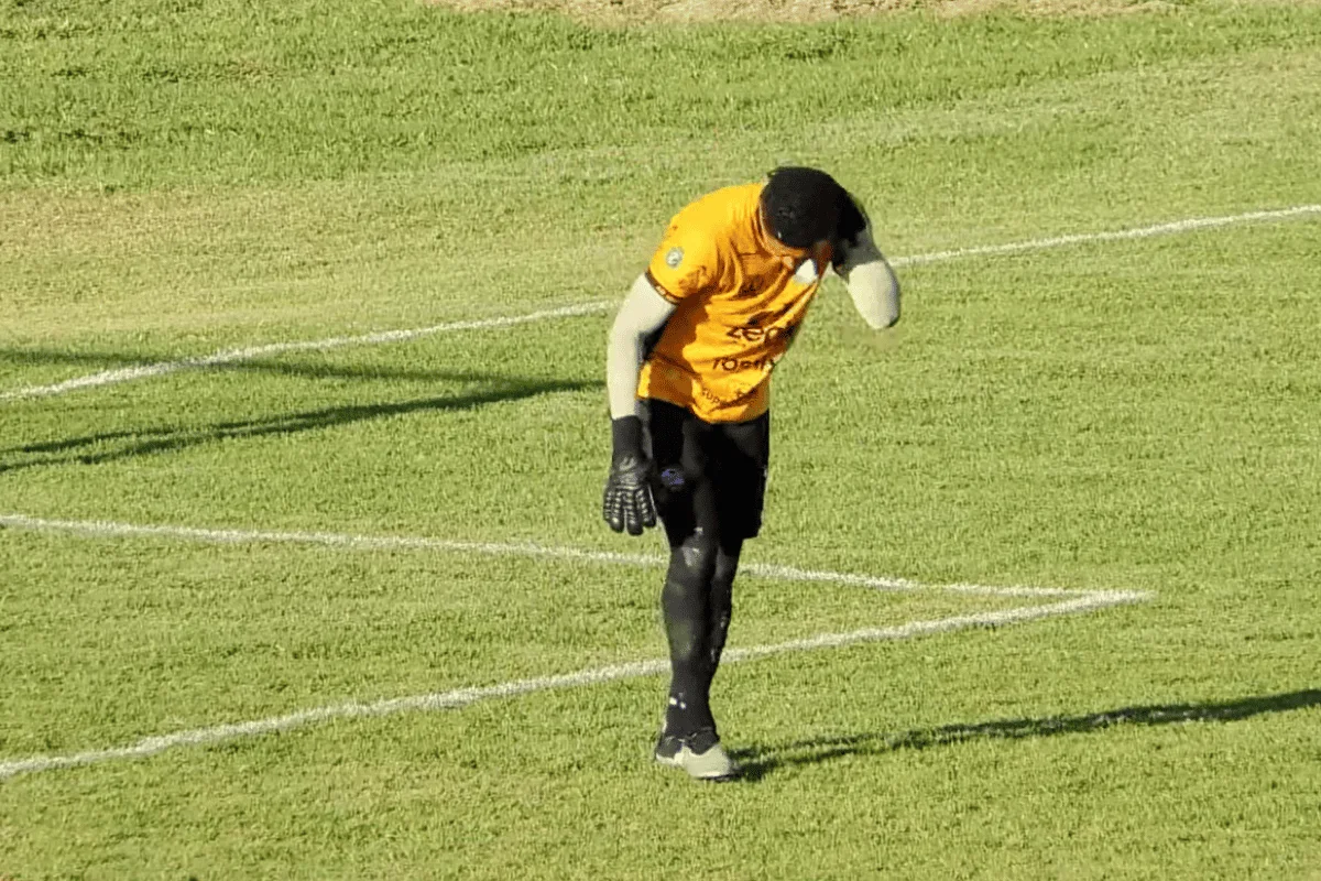Série D ZeroUm: goleiro do Iguatu-CE é atacado por formigas