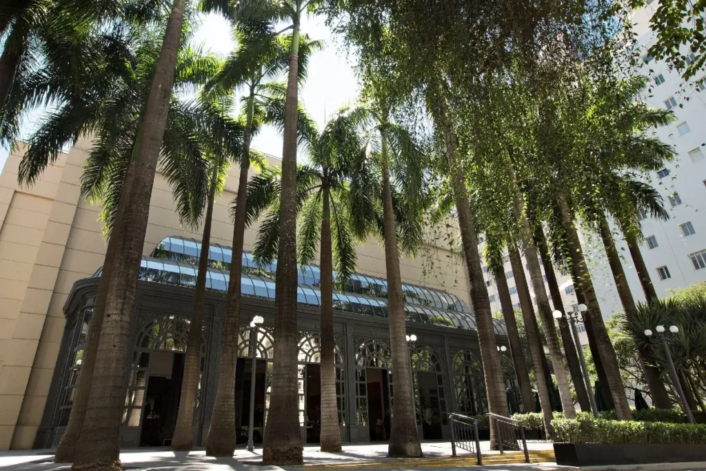 Shopping pagará R$ 1 milhão após episódio de racismo contra estudante