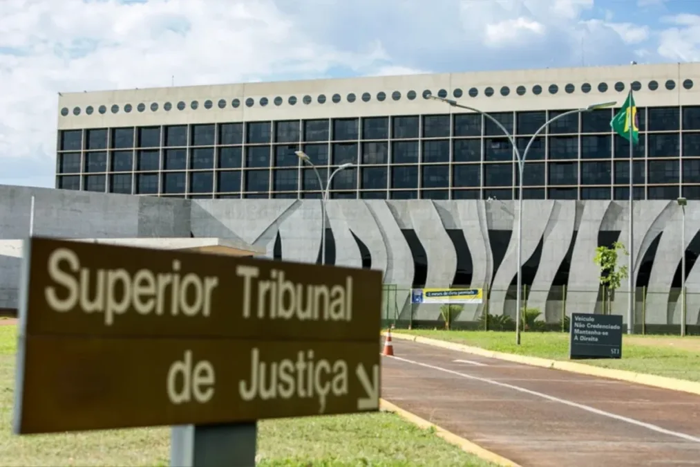 STJ não reconhece união estável de casal com filho e noivado