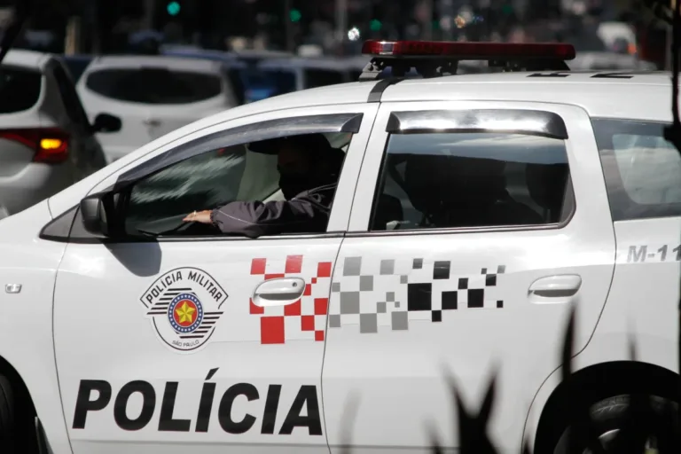 Tiroteio deixa homem ferido na Rua Augusta, centro de SP