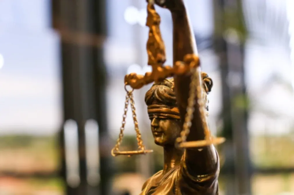 Trabalhador passa a chefiar equipe sem aumento e ganha indenização em MG