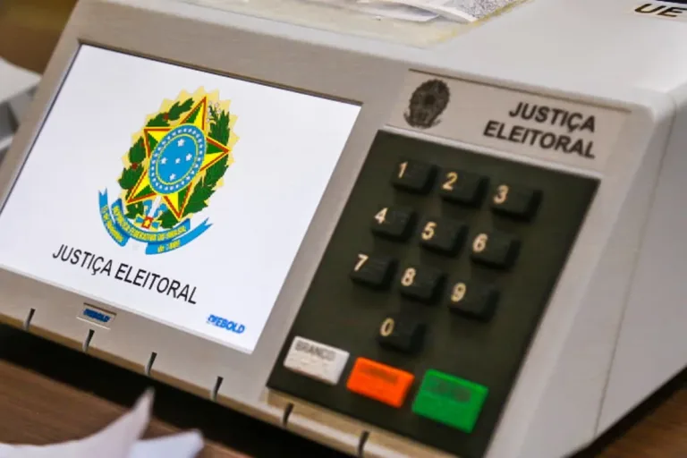 Partidos podem perder Fundo Partidário por falta de prestação de contas no Acre.