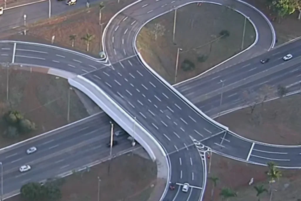 Viadutos do Eixão Norte são totalmente liberados para trânsito