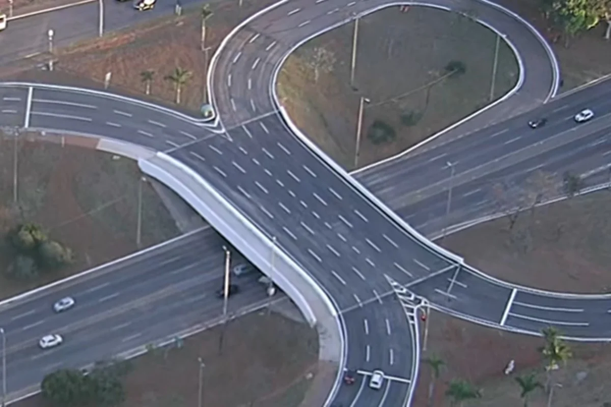 Viadutos do Eixão Norte são totalmente liberados para trânsito