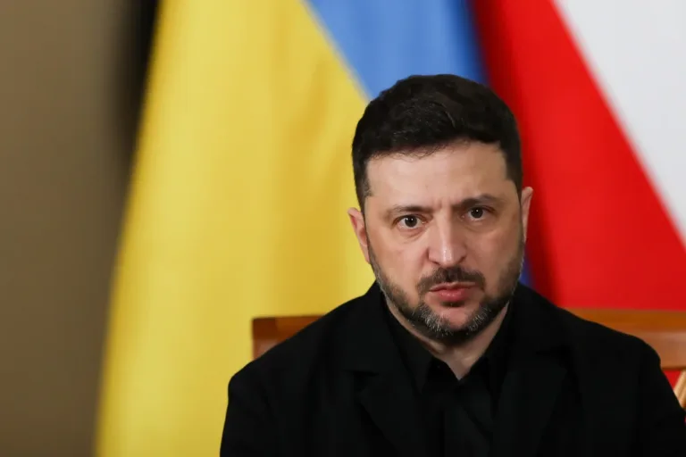 Zelensky acusa Rússia de ajudar o Irã na guerra contra os EUA