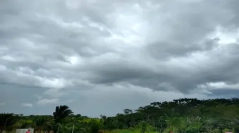 Previsão do tempo no Acre indica chuvas fortes e calor nesta segunda-feira.