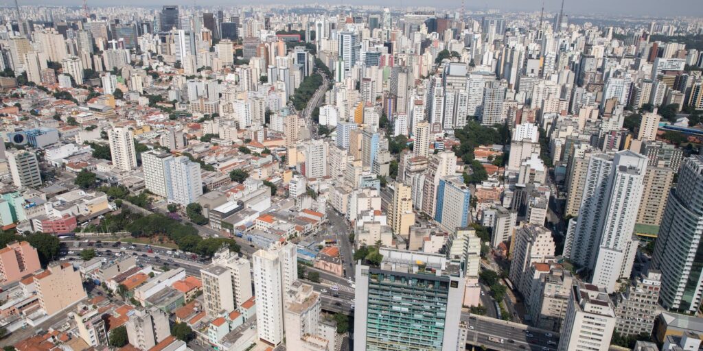 Área urbanizada no Brasil cresceu 12,3% de 2019 a 2022, mostra IBGE