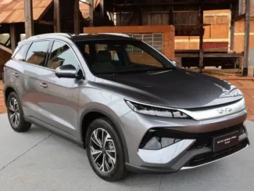 Em novo vídeo, BYD coloca críticos frente a frente com o Song Pro Super-Híbrido Flex Fuel