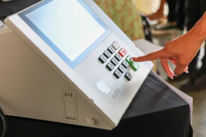 Prazo para registro de candidaturas nas eleições 2026 termina neste sábado.