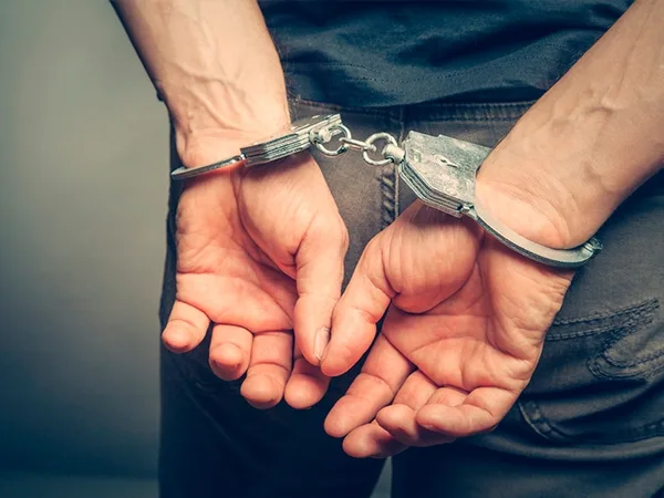 Furto de galinhas termina com prisão de homem procurado pela Justiça em Sena Madureira