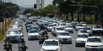 Crédito para carros de aplicativo tem teto elevado para R$ 200 mil