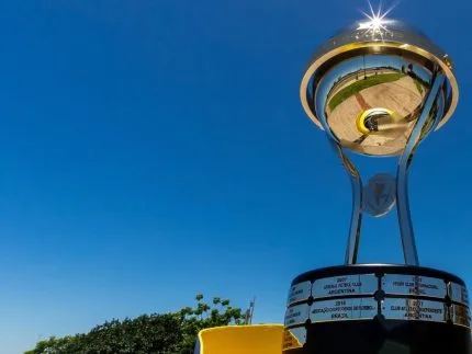 Com confrontos nível Libertadores, brasileiros conhecem rivais nas quartas da Sul-Americana