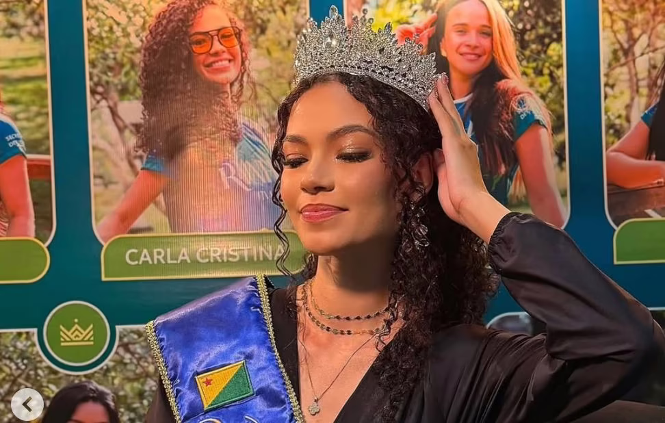 Rainha do Festival da Farinha diz ter sido impedida de entregar faixa e coroa em Cruzeiro do Sul