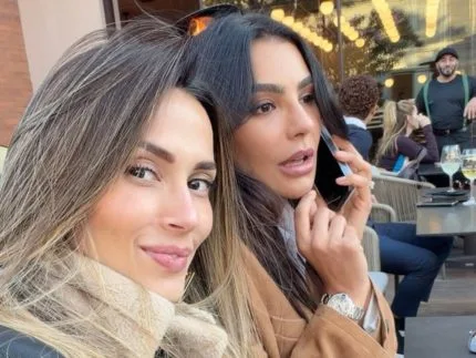 Cíntia Chagas sai em defesa de amiga e surpreende ao mandar seguidora para a “PQP”