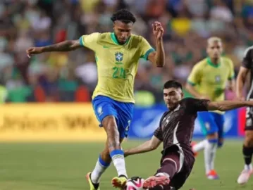 Convocado de última hora para a Copa, Éderson revela surpresa com recuo do United