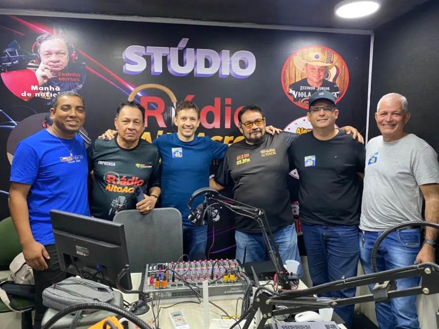 Dr. Eduardo Velloso começa campanha em Brasileia com visita ao mercado e entrevista em rádio
