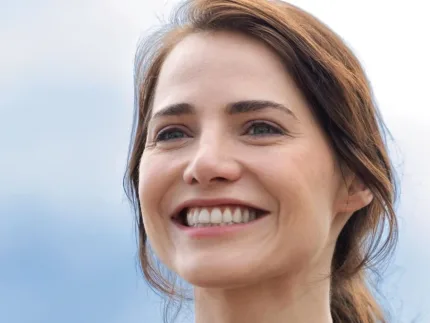 Adriana usa vício de Ulisses para avançar em vingança em “Quem Ama Cuida”