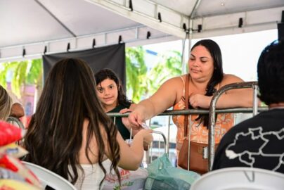 Troca de ingressos para shows da Expoacre arrecada 16,8 toneladas de alimentos.