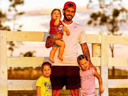 Zé Felipe atualiza estado de saúde de Maria Alice e Maria Flor após cirurgias