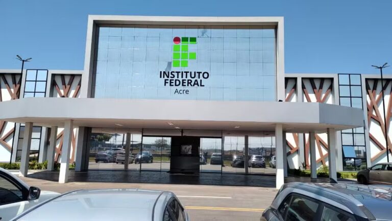 Ifac oferece intercâmbio gratuito na Colômbia com bolsas de até R$ 24 mil para alunos.
