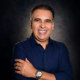 Jairo Cassiano renuncia candidatura a deputado estadual para coordenar campanha de Alan Rick