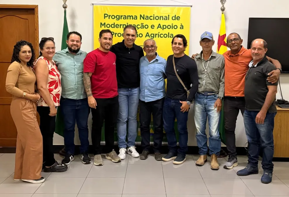 Jairo Cassiano garante máquinas para fortalecer agricultura familiar em Sena Madureira