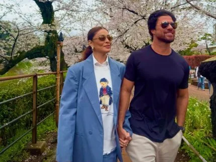 Juliana Paes processa companhia aérea após problema em viagem para o Japão