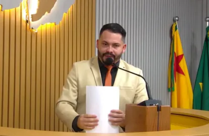 Maycon Moreira pede controle de combustível da Prefeitura de Sena Madureira