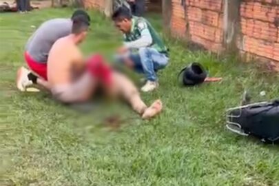 Atendimento do SAMU e isolamento policial após colisão de trânsito na AC-40 em Rio Branco.