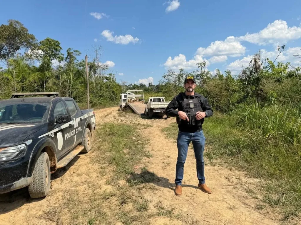 Policia Civil de Sena Madureira apreende Hilux em operacao contra furto de gado na BR 364.