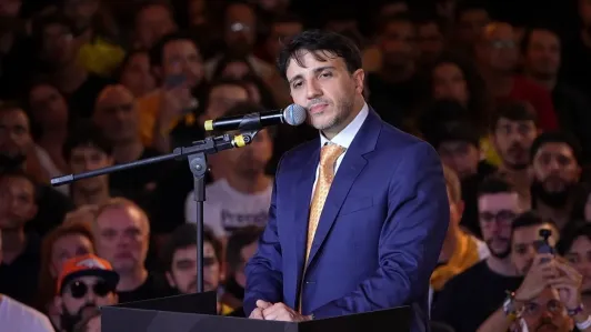 Renan Santos oficializa candidatura à Presidência da República pelo partido Missão nas eleições de 2026